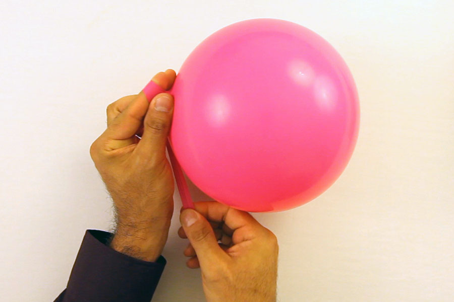How to tie a balloon