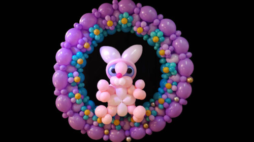 Balloon Decor bunny in round frame